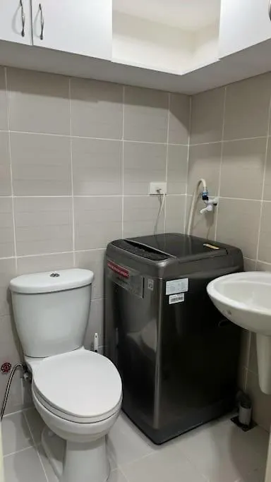 Meowcation Condo In Makati Manila